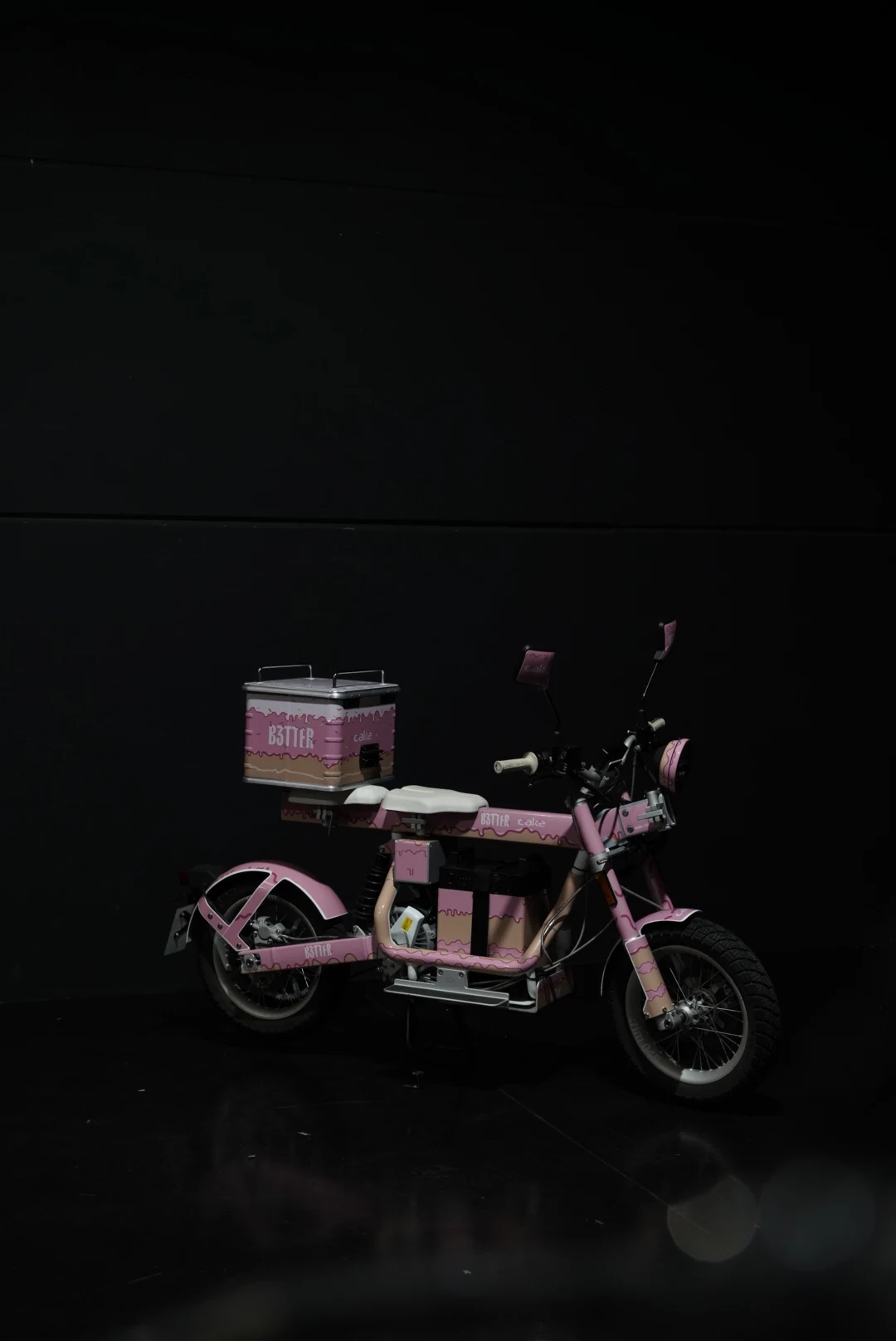 Moto eléctrica Cake de B3tter Foods personalizada por Brografic